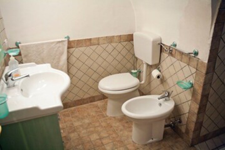 Room 4 of 20