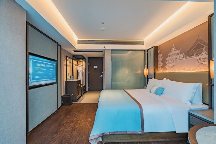 Room 7 of 22