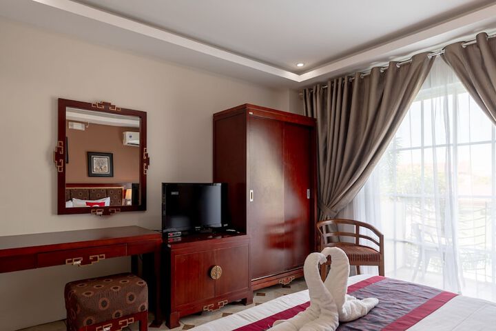 Room 5 of 40