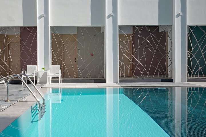 Pool 51 of 78