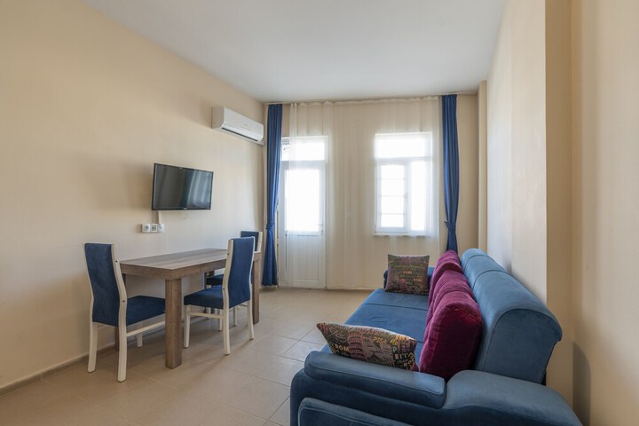 Room 8 of 44