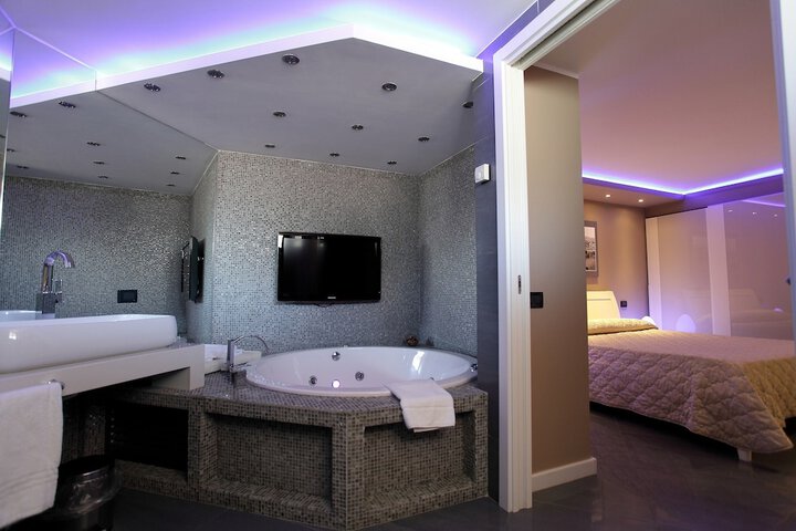 Room 38 of 68
