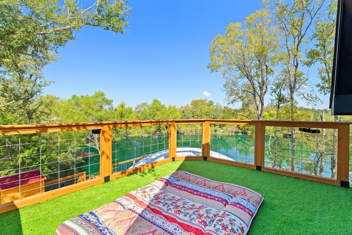 Terrace/Patio 131 of 132