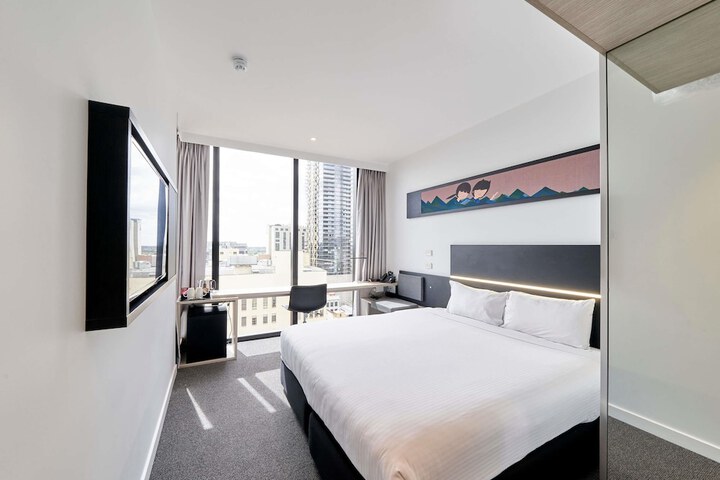 Room 19 of 52