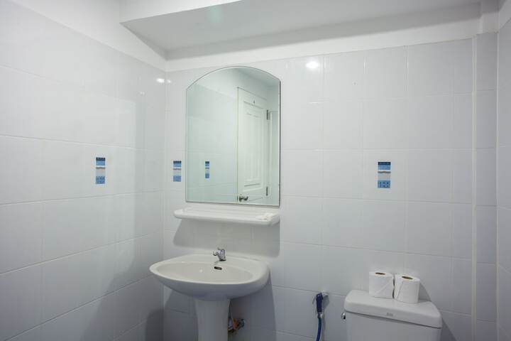 Room 20 of 48