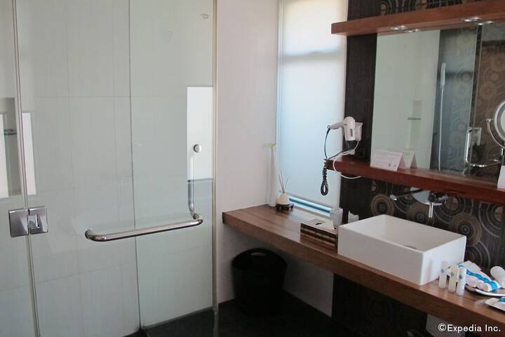 Room 19 of 90