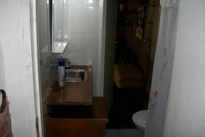 Room 6 of 15