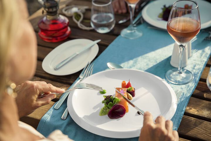 Dining 67 of 115