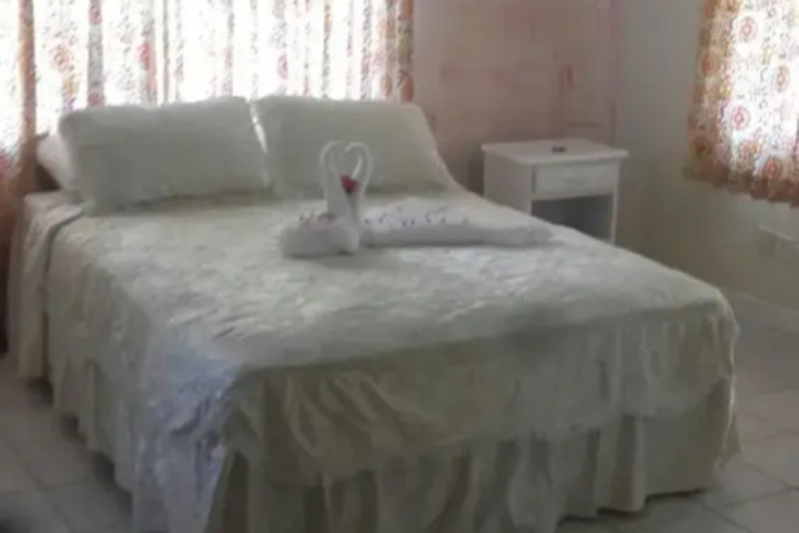 Room 4 of 20