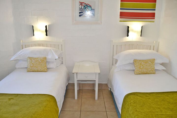 Room 15 of 37