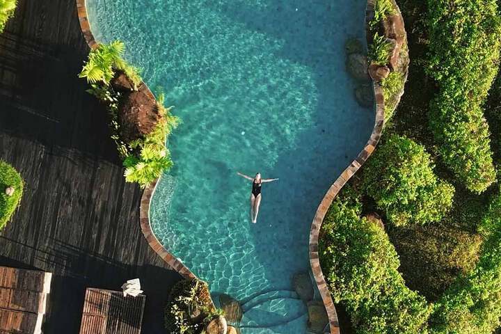 Pool 33 of 70