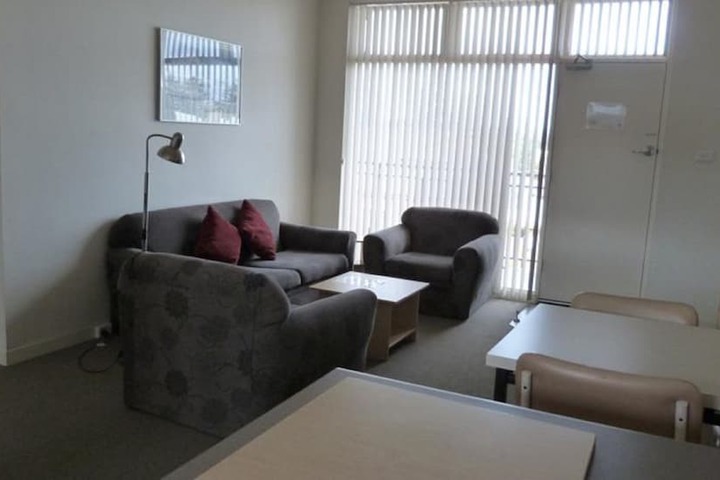 Room 7 of 17