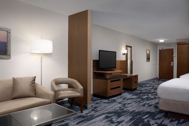 Room 12 of 33