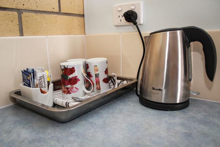 Breakfast/Coffee Service 9 of 19
