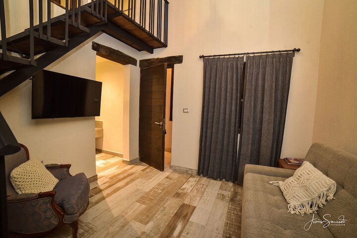 Room 53 of 131