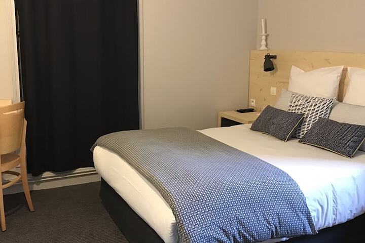 Room 49 of 94