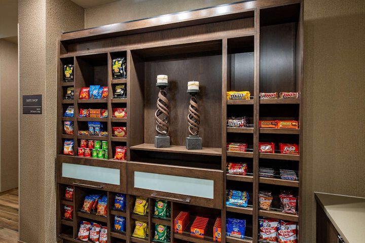Snack bar