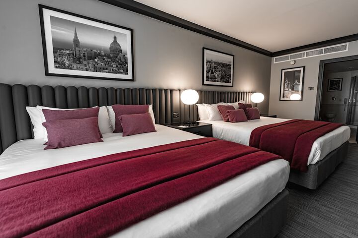 Room 35 of 267