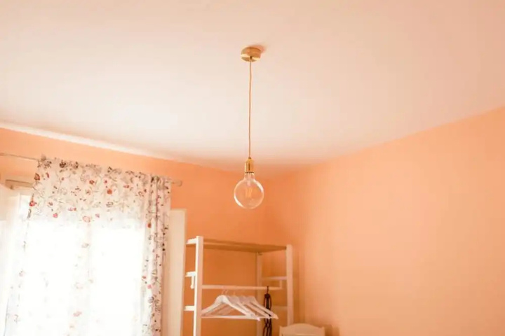 Room 5 of 17