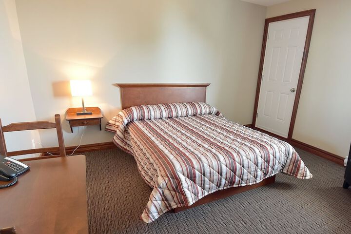 Room 8 of 49