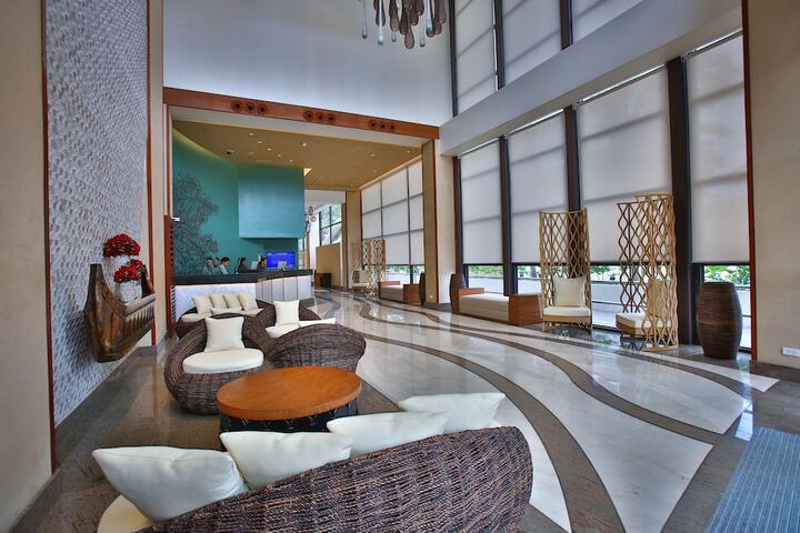 Hotel Interior 6 of 128