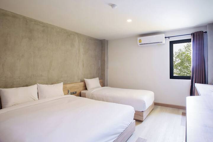 Room 18 of 46