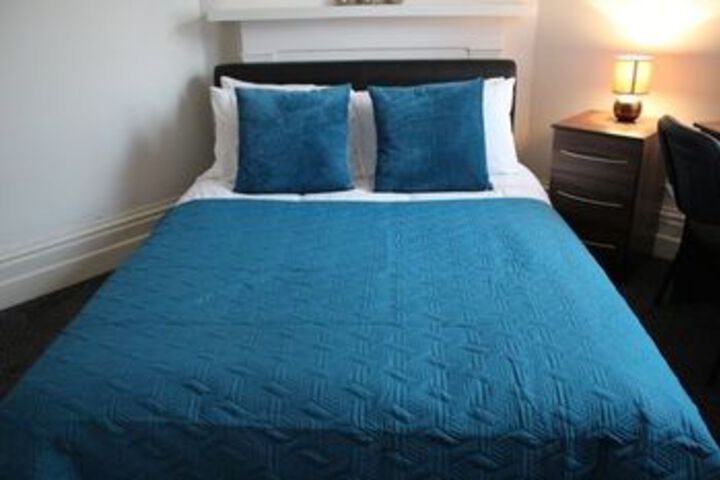 Room 15 of 28