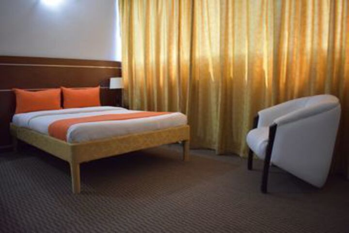Room 16 of 46
