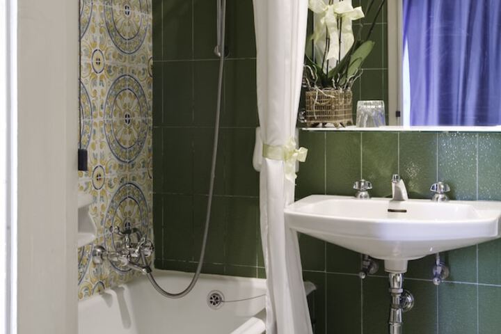 Bathroom Interior Photo