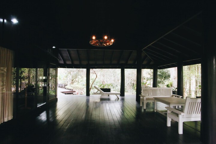 Room 27 of 67