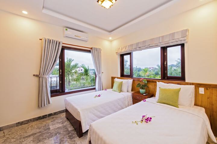 Room 4 of 23