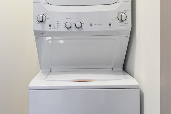 Laundry 23 of 48
