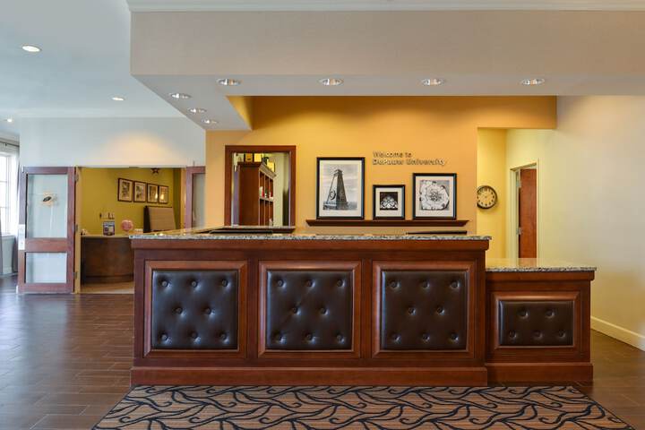 Hotel Interior 4 of 19