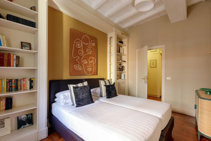 Room 43 of 289