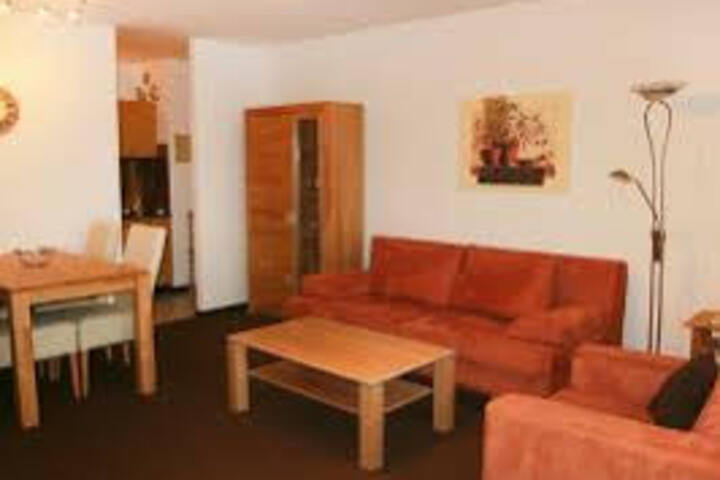 Room 3 of 7