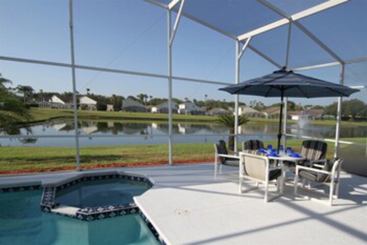 Pool 25 of 52