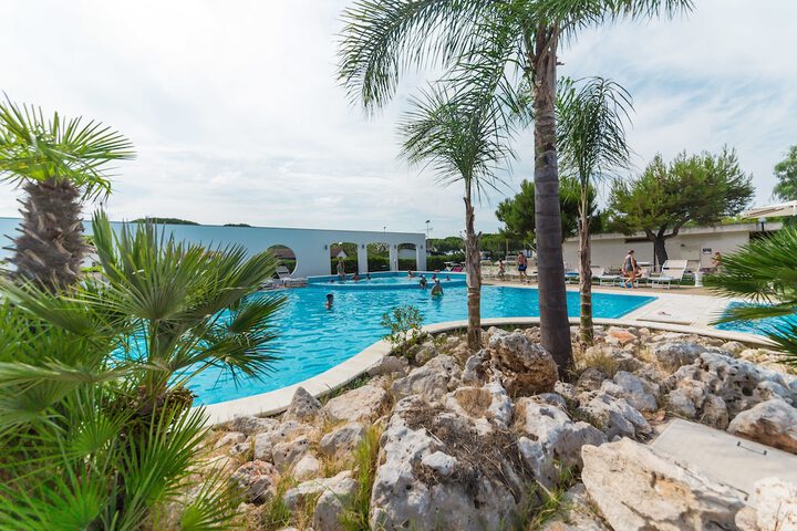 Pool 18 of 62
