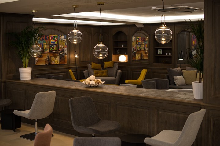 Hotel Interior 7 of 49