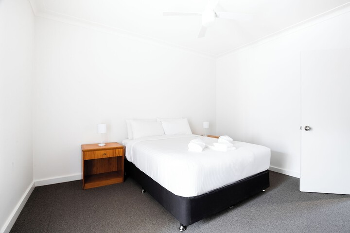 Room 4 of 14