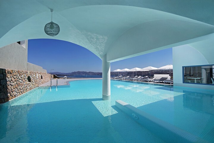 Pool 37 of 70