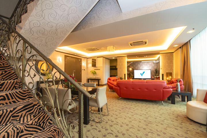 Room 20 of 87