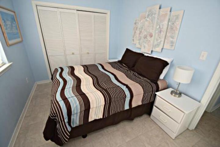 Moonraker 21 1 Bathroom Condo in Gulf Shores, AL