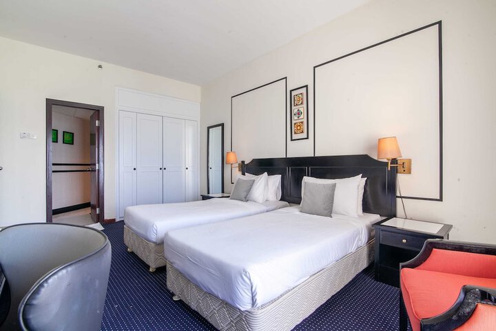 Room 54 of 650