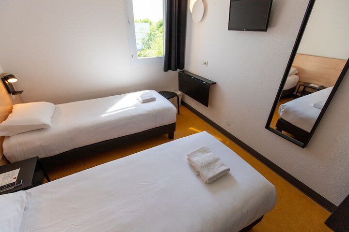 Room 7 of 39