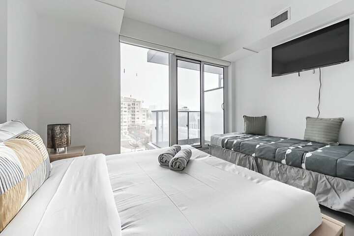 Room 10 of 260