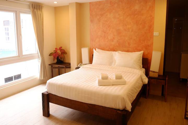 Room 3 of 81