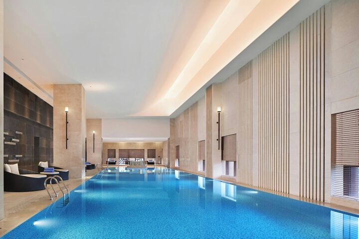 Pool 41 of 73