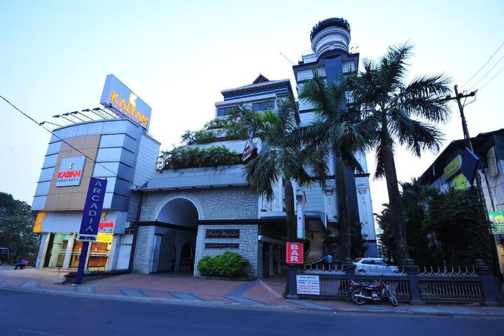 Hotel 66 of 76