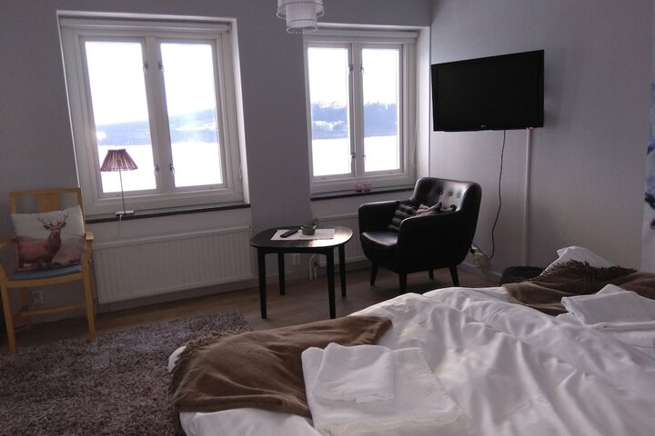 Room 13 of 36