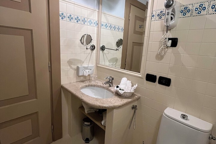 Bathroom Interior Photo